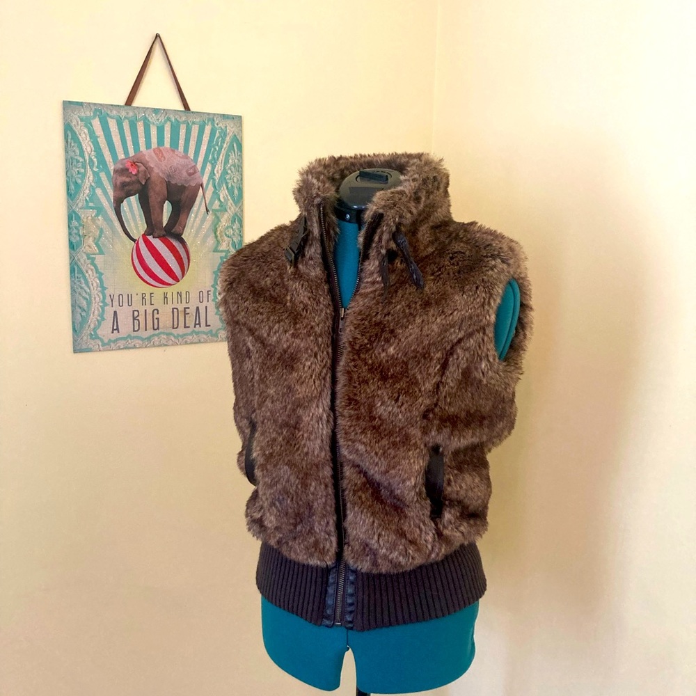 Heritage faux cute vest — super cute